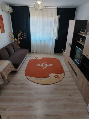 Garsoniera  semidecomandata zona Poarta 6   - imagine 2