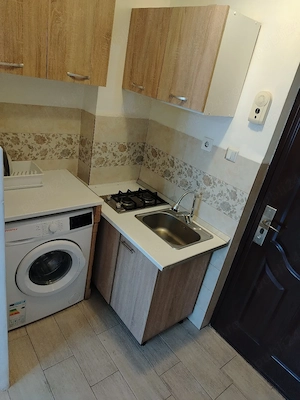 Garsoniera  semidecomandata zona Poarta 6   - imagine 4