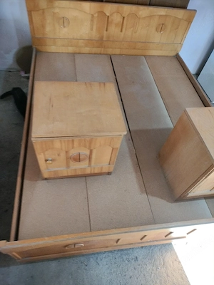 Vând mobilier pentru dormitor