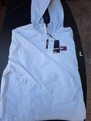 Haine dama Tommy Hilfiger, Tommy Jeans si Calvin Klein 