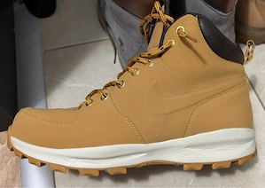 Vand Ghete Nike Manoa