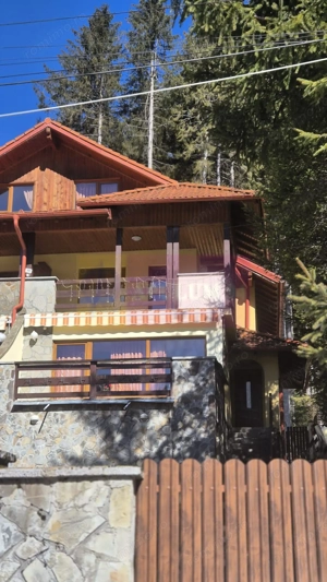 Vila duplex de vanzare cu 4 camere in Azuga - imagine 2