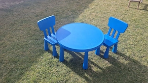 Masă si scaune mammut