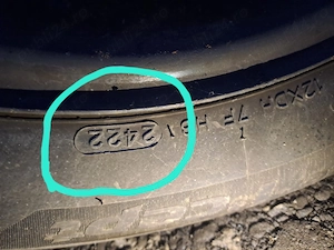 Vând 4 bucăți jante cu cauciuri