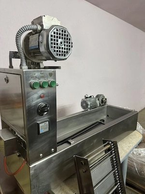 Vând maşină de făcut gogoși  - imagine 4