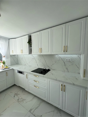 Mobila facuta la comanda ta