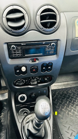 Dacia Duster 4x4 2013 - imagine 5