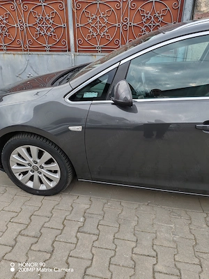 Vând Opel astra j - imagine 3