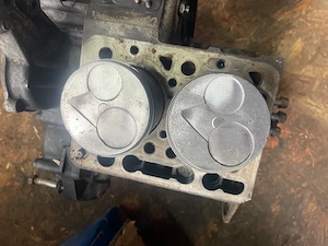 Pistoane cu biele Kubota Z602 - imagine 2