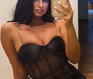 Evelynne noua in oras. 