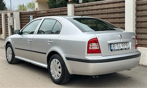 Skoda Octavia tour 1.6 benzina  140.000km 2007 Euro4 Ac Stare foarte Buna  - imagine 4
