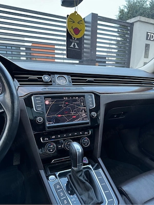 VW Passat B8 2.0 BiTdi 240cp 4x4 - imagine 9