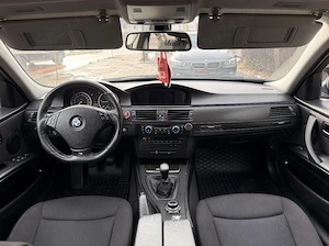 Vând BMW e91 LCI din 2011 - imagine 5