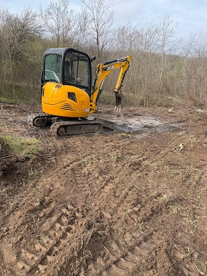 Execut Lucrări cu Miniexcavator +Transport Basculabil - imagine 4