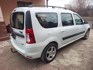 Logan mcv  1.6 benzina  clima - imagine 4