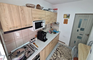 Persoana fizică vând apartament cu două camere  - imagine 4