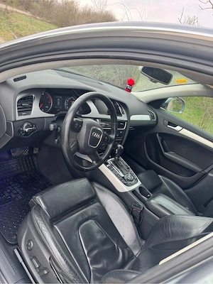 Audi A4 B8 - imagine 5