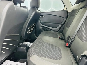 RENAULT CAPTUR - imagine 15