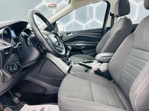 FORD KUGA - imagine 13