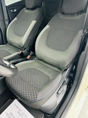 RENAULT CAPTUR - imagine 18