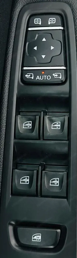 RENAULT CAPTUR - imagine 11