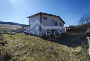  Casă spațioasă de vanzare | 202 mp utili | Tofalău | 180.000 € - imagine 3