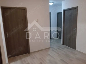 Apartament spațios 3 camere, zona centrala , Poli 2 - imagine 4
