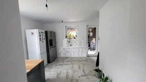 Casa individuala cu teren generos de 898 mp,Sag zona Centrala - imagine 7