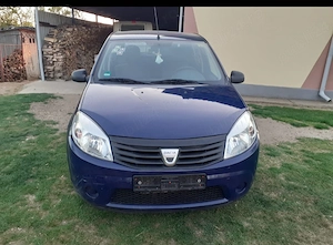Dezmembrez dacia Sandero - imagine 3