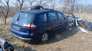 Dezmembrez ford S Max