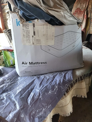 vand saltea gomblabila la priza