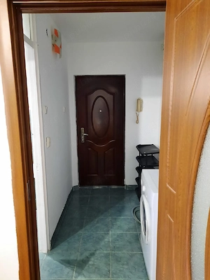 Ofer spre inchiriere Garsoniera, Craiova, Rovine, linga scoala 39 - imagine 2