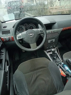 Vând Opel Astra H 1.9 150 de cai 2005 - imagine 3