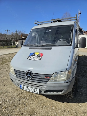 Mercedes Sprinter 4x4 - imagine 2