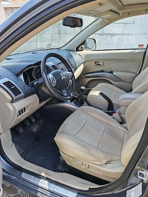 vand Mitsubishi Outlander - imagine 2