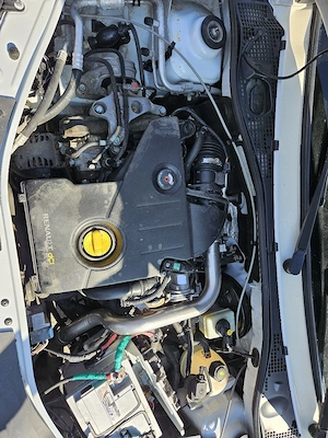 vând Dacia Logan Mcv an 2011 - imagine 5