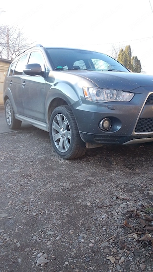 Mitsubishi outlander  - imagine 4