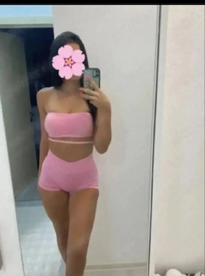 buna ma numesc    larisa  