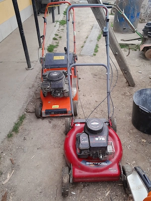 Vand cositoare pe benzina 