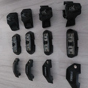 Set 4 picioare de prindere THULE pentru barele transversale Thule EVO TH710700, pentru auto cu punct - imagine 6