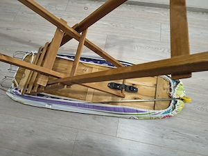 Masa de calcat din lemn reglabila