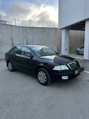 Vand Skoda octavia 2 1.6 mpi an fab 2008 prețul este negociabil  - imagine 3