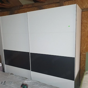 Dressing cu uși glisante 