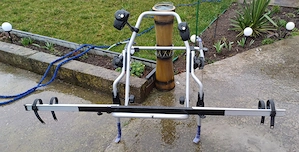 Vand suport biciclete auto pentru haion marca THULE. 