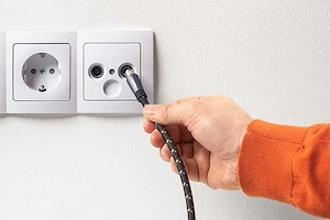 Tehnician ofer reparatii servicii televiziune, internet, tv satelit, camere supraveghere 