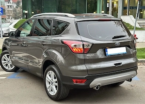 Ford Kuga cu garantie, 2018, 1500 cmc benzina, 119500 km, camera, carlig, masina pentru pretentiosi - imagine 4