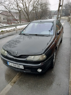 Vînd Renault Laguna 1 benzina  - imagine 3