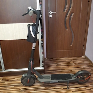 Vînd Trotinetă electrică și Bicicletă
