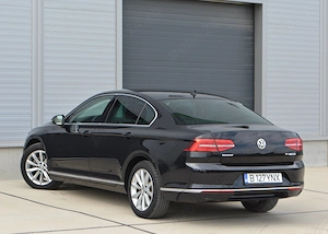 VW Passat B8 Berlina HighLine DSG 1.6tdi 120cp Alcantara Distronic Navy Clima 170.000km Automat - imagine 4