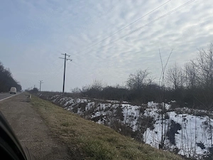 De vanzare 3800 m2 teren extravilan la DN 72A 